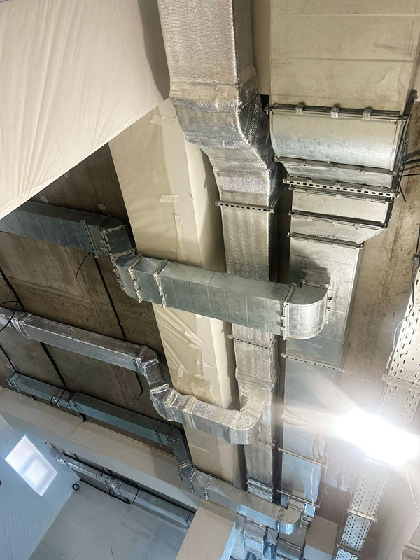 Тройник и&nbsp;переход воздуховодов в&nbsp;квартире, Алматы