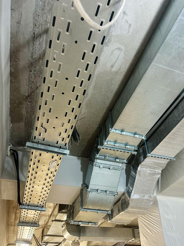 Кабельные лотки и&nbsp;воздуховоды на&nbsp;складе, Алматы