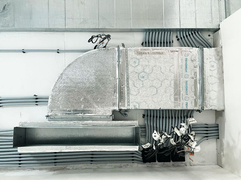 Воздуховод с&nbsp;пенофол-изоляцией на&nbsp;складе, Алматы