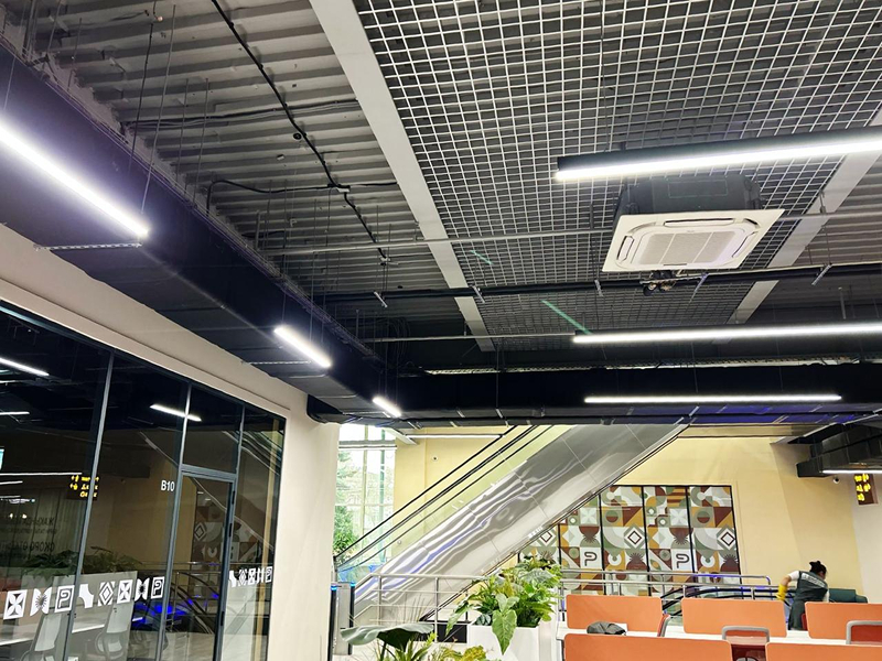 Кассетные кондиционеры с&nbsp;решёткой в&nbsp;ТРЦ, Алматы